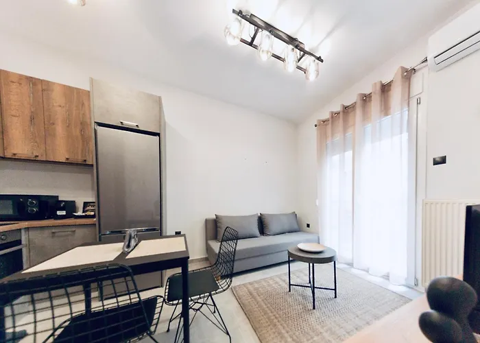 Studio Antigonidon Square