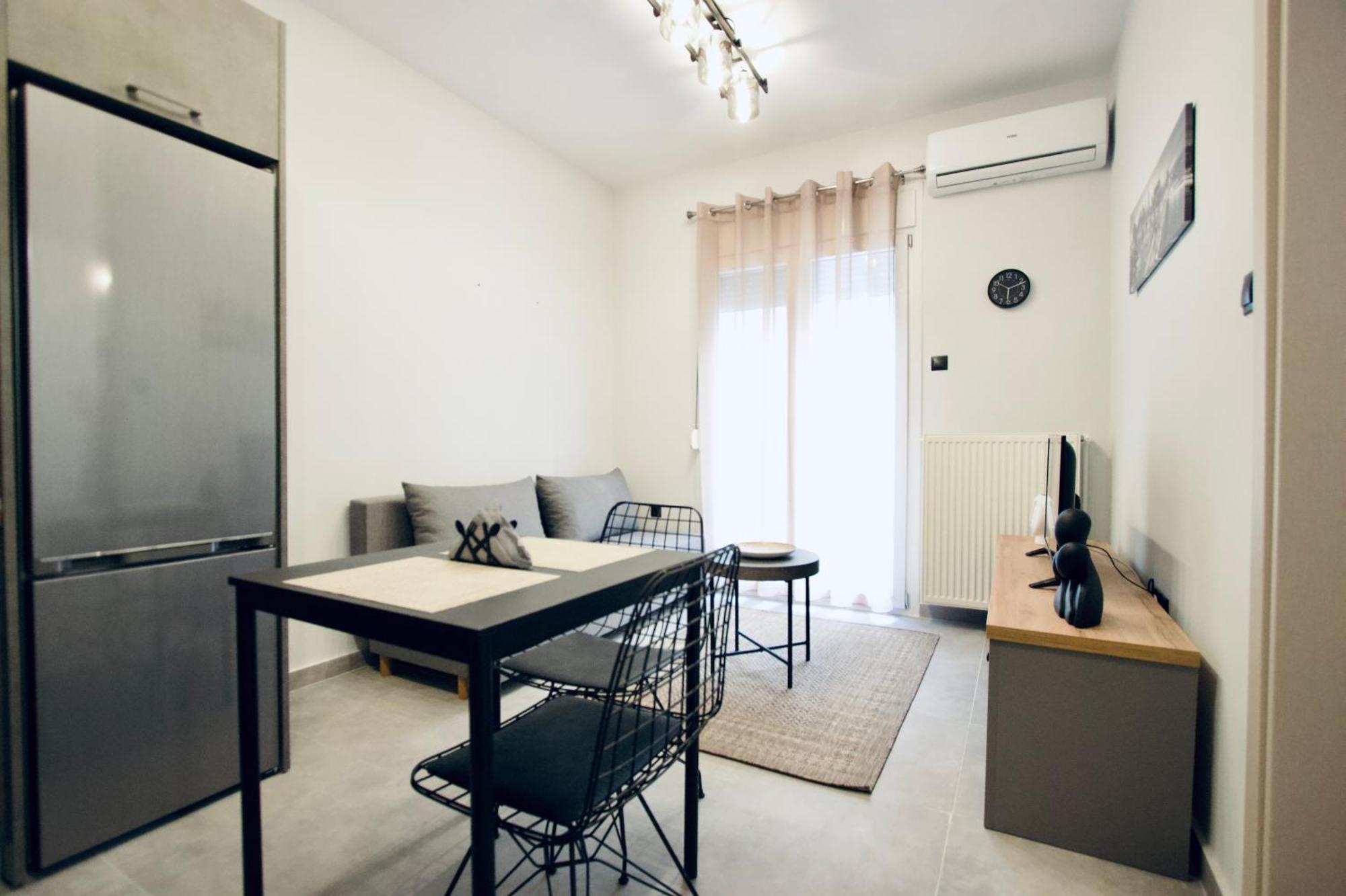 Antigonidon Square Apartament